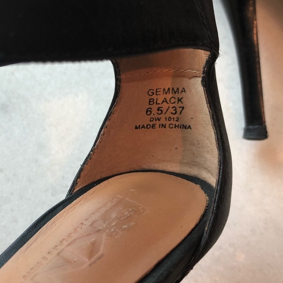 DKNY “Gemma” Ankle Strap Sandals - Picture 7 of 16